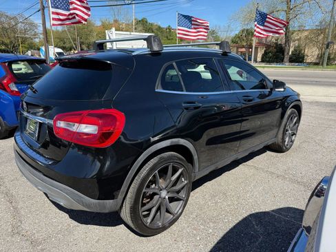 Used 2016 Mercedes-Benz GLA 250 GLA 250 4MATIC Sport Utility 4 image 4