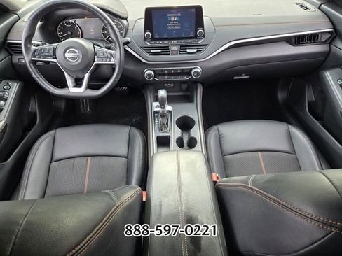 Used 2021 Nissan Altima 2.5 SR FWD image 13