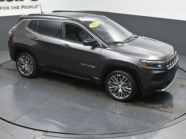 Used 2023 Jeep Compass Limited w/ Elite Group AWD/4WD image 39