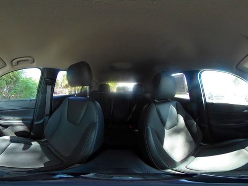Used 2025 Buick Encore GX Preferred FWD image 43