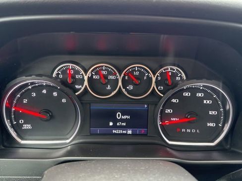 Used 2021 Chevrolet Silverado 1500 LT Trail Boss w/ Convenience Package II image 12