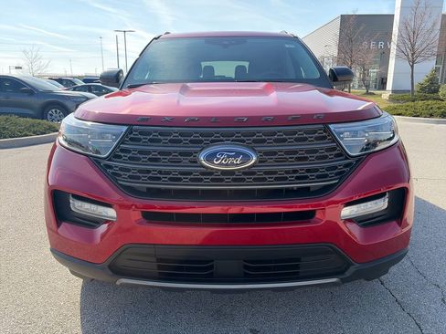 Used 2023 Ford Explorer XLT w/ Equipment Group 202A image 2