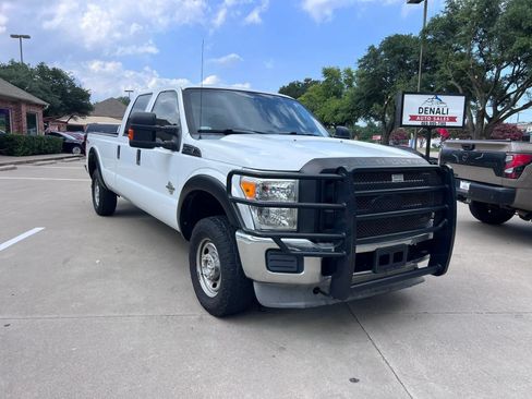 Used 2011 Ford F250 XL w/ PWR Equipment Group AWD/4WD image 2