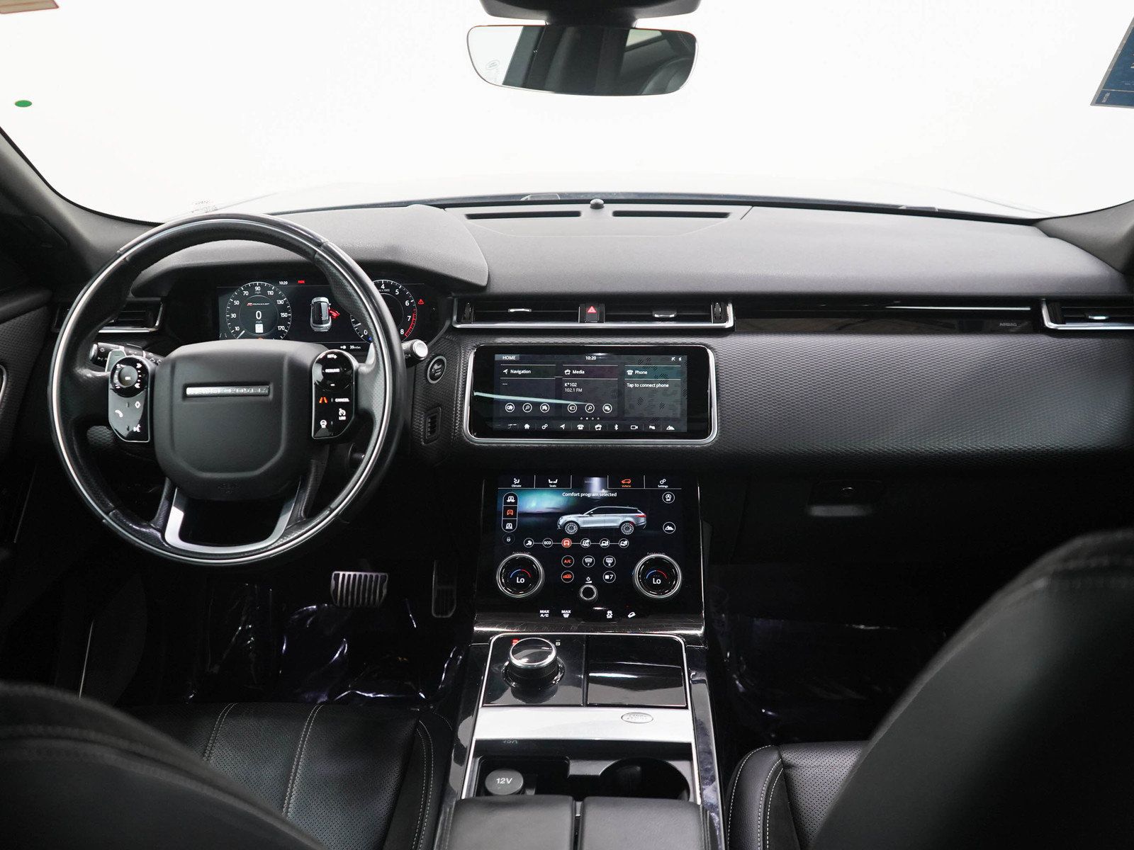 Used 2018 Land Rover Range Rover Velar R-Dynamic SE AWD/4WD image 13