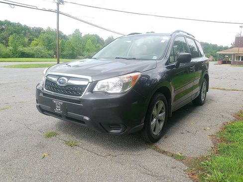 Used 2015 Subaru Forester 2.5i Premium w/ All-Weather Package AWD/4WD image 2