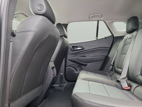 New 2026 Chevrolet Trax LT w/ Midnight Edition FWD image 13
