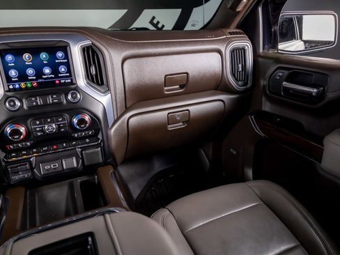 Used 2019 GMC Sierra 1500 SLT w/ SLT Premium Plus Package image 7