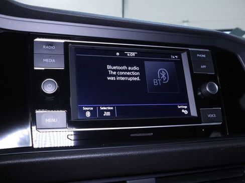 Used 2022 Volkswagen Jetta Sport image 28