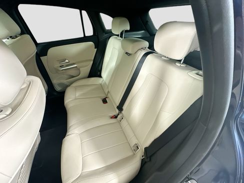 Certified 2023 Mercedes-Benz GLA 250 4MATIC image 30