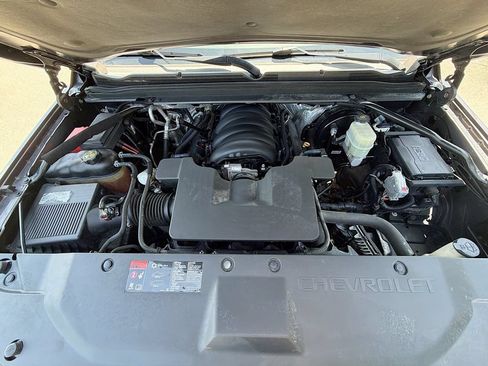Used 2015 Chevrolet Suburban LS AWD/4WD image 35