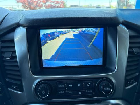 Used 2019 Chevrolet Suburban LT w/ RST Edition AWD/4WD image 27