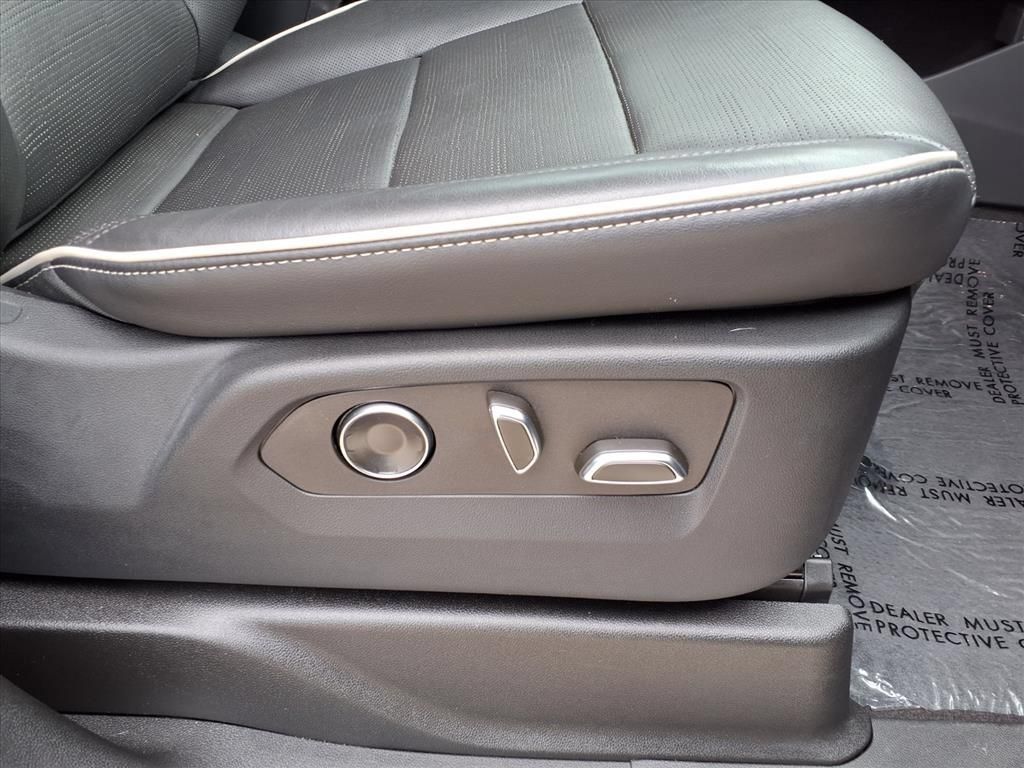 Used 2024 Cadillac Escalade Sport AWD/4WD image 10