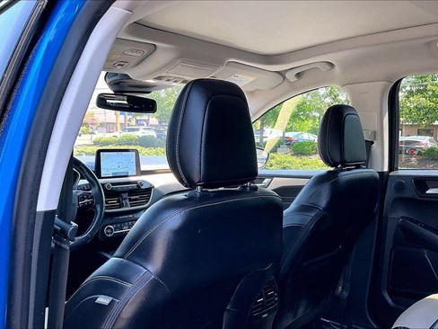 Used 2021 Ford Escape Titanium w/ Titanium Elite Package AWD/4WD image 18