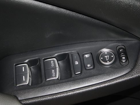 Used 2022 Honda Accord Sport image 9