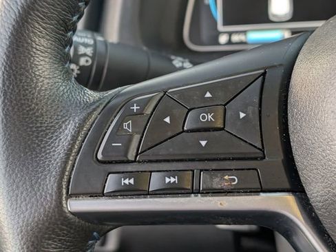 Used 2019 Nissan Leaf SV w/ SV Technology Package image 26