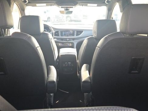 Used 2024 Buick Enclave Premium image 14