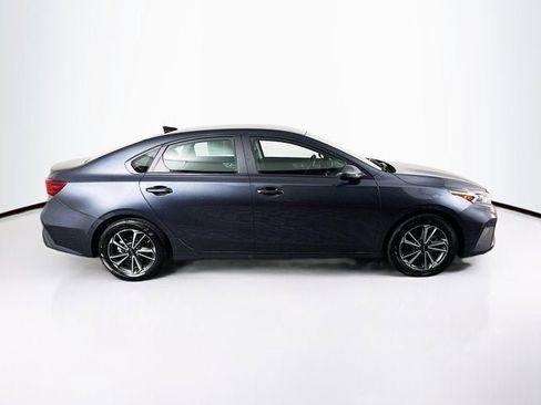 Certified 2023 Kia Forte LXS image 4