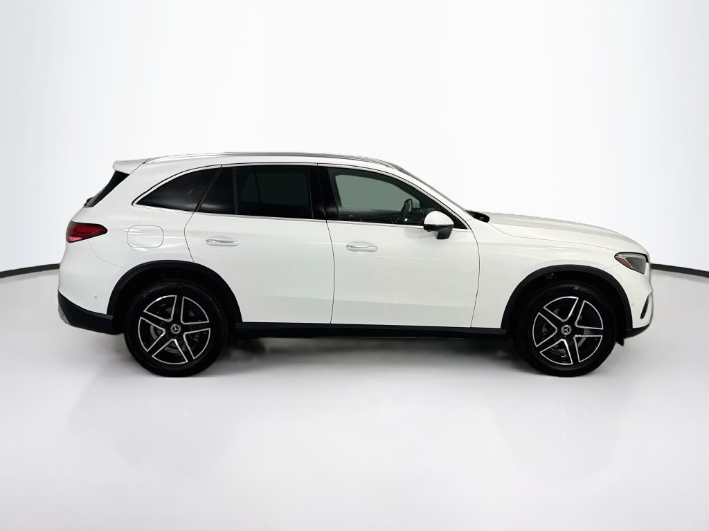 Certified 2026 Mercedes-Benz GLC 300 image 4