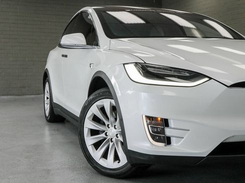 Used 2020 Tesla Model X AWD/4WD image 9