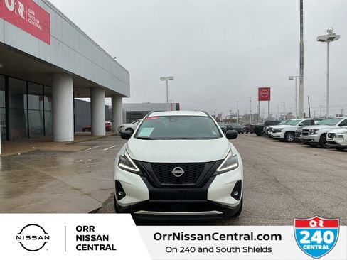 Used 2024 Nissan Murano SV w/ SV Midnight Edition Package image 2