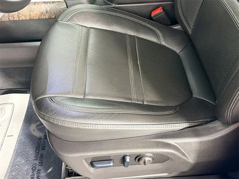 Used 2023 GMC Sierra 3500 Denali w/ Denali Ultimate Package image 19