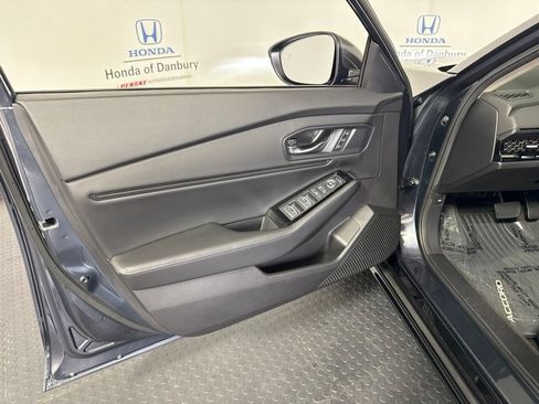 Used 2023 Honda Accord Touring image 13