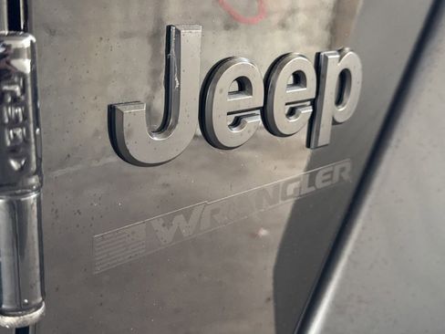 Used 2024 Jeep Wrangler Unlimited Sport AWD/4WD image 30