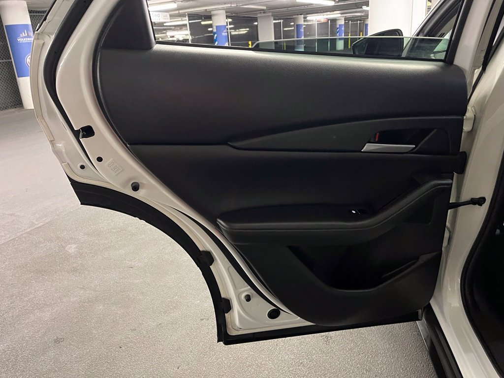 Used 2021 MAZDA CX-30 FWD 2.5 S w/ Select Package image 18