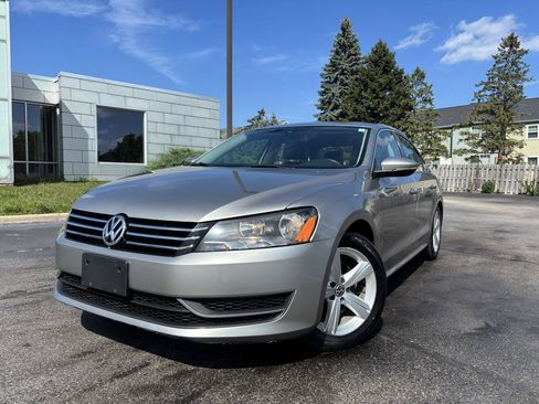 Used 2012 Volkswagen Passat 2.5 SE FWD image 1