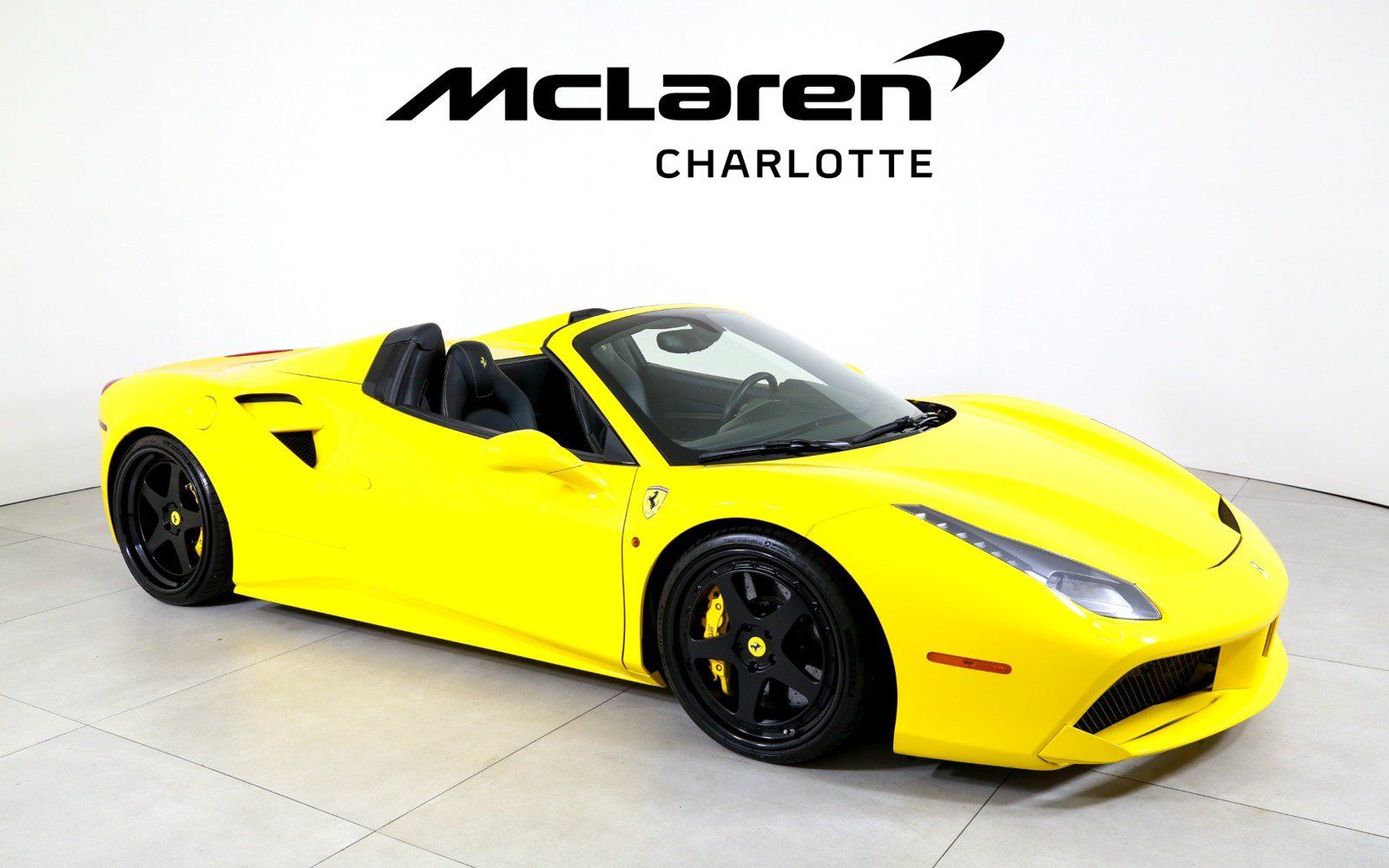 Used 2017 Ferrari 488 Spider RWD image 2