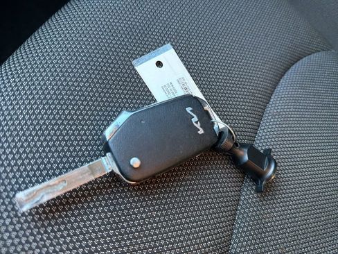 Used 2023 Kia Forte LXS image 30