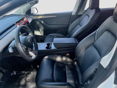 Used 2025 Tesla Model Y Long Range AWD/4WD image 20