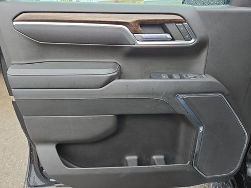 Used 2023 GMC Sierra 1500 Elevation image 14