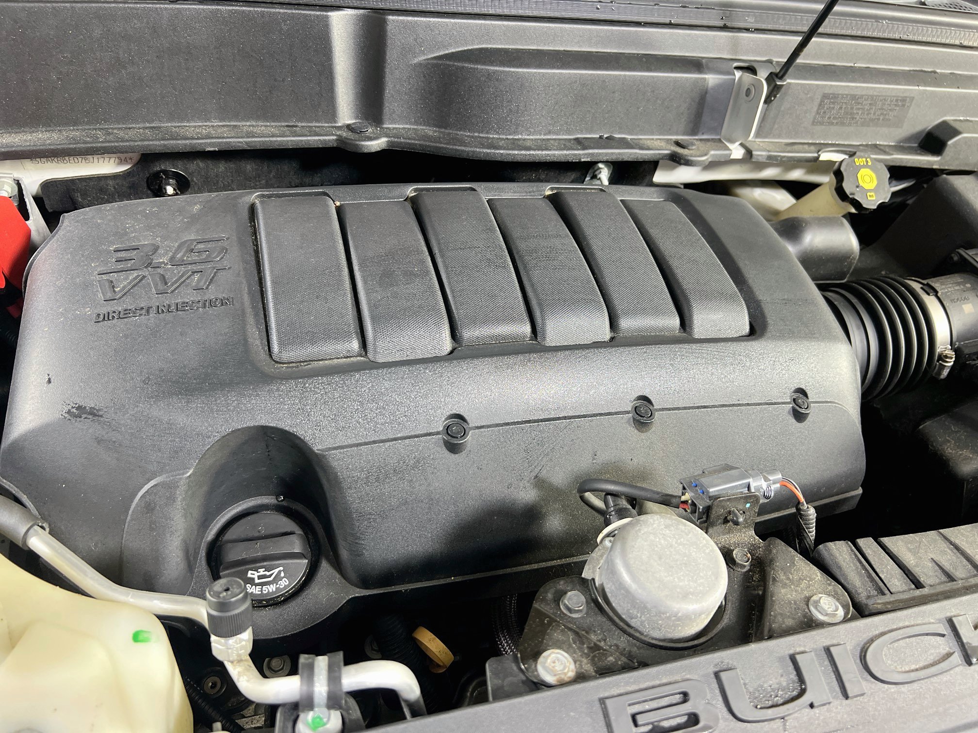 Used 2011 Buick Enclave CXL FWD image 28