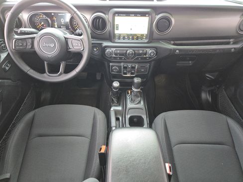 Certified 2022 Jeep Wrangler Unlimited Sport AWD/4WD image 2