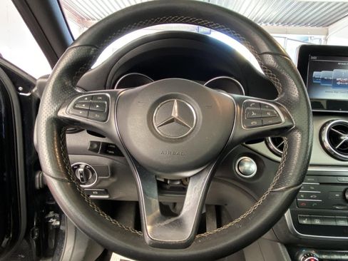 Used 2017 Mercedes-Benz GLA 250 4MATIC image 24