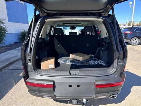 New 2026 Hyundai Santa Fe XRT w/ Tow & Go Package AWD/4WD image 5