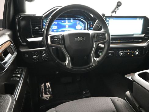 Used 2023 Chevrolet Silverado 1500 RST image 16
