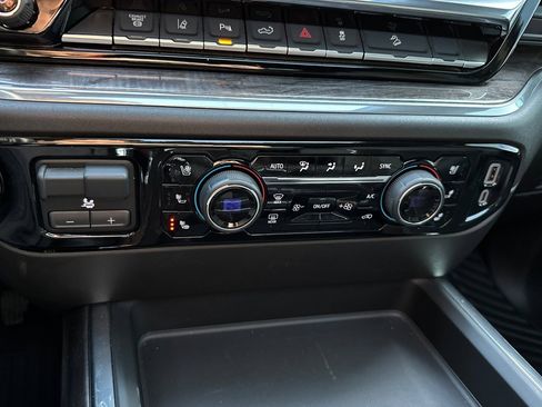 Certified 2025 Chevrolet Silverado 2500 LTZ w/ LTZ Premium Package image 28