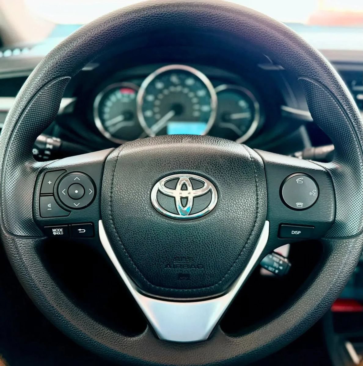 Used 2016 Toyota Corolla LE FWD image 10
