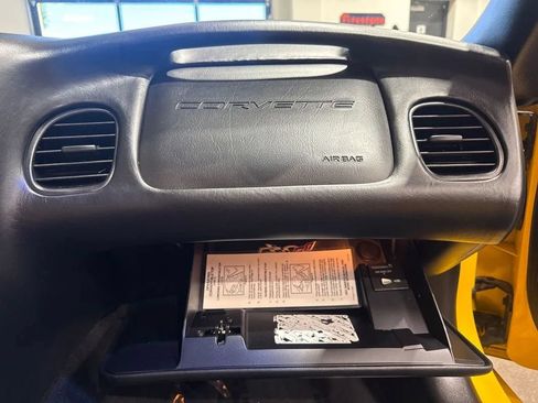 Used 2003 Chevrolet Corvette Convertible w/ Preferred Equipment Group1 RWD image 83