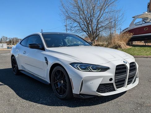 Used 2021 BMW M4 Coupe image 3