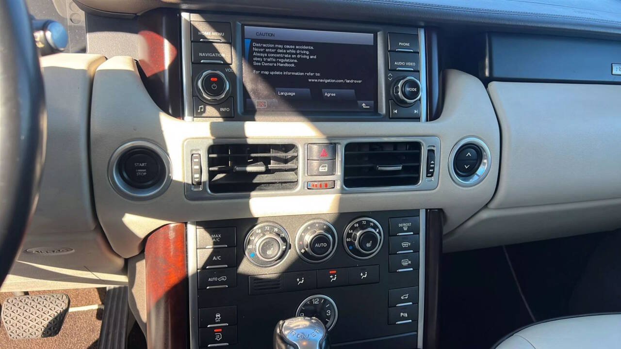 Used 2011 Land Rover Range Rover HSE AWD/4WD image 13