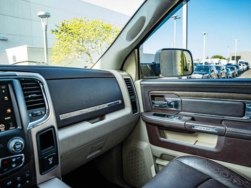 Used 2015 RAM 2500 Longhorn w/ Convenience Group AWD/4WD image 21