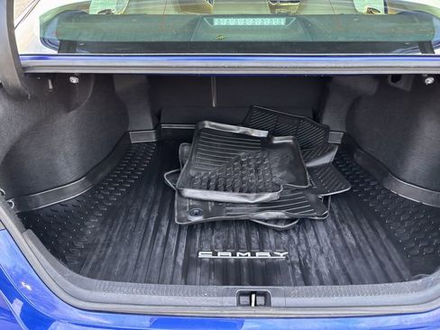 Used 2018 Toyota Camry LE image 33