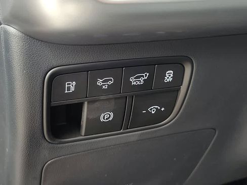 New 2026 Hyundai Ioniq 9 SE image 12