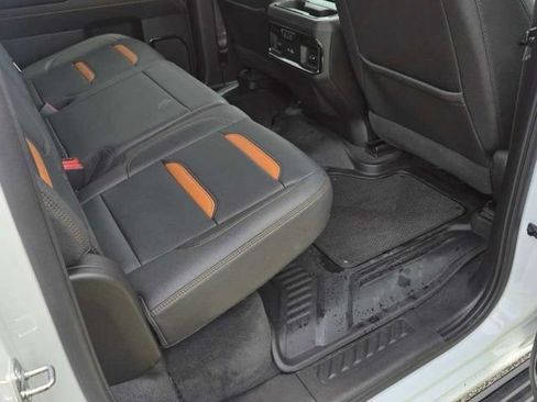 Used 2024 GMC Sierra 2500 AT4 w/ AT4 Premium Plus Package AWD/4WD image 37