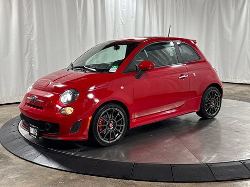 Used 2015 FIAT 500 Abarth FWD image 1
