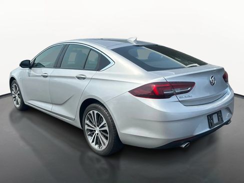 Used 2018 Buick Regal Preferred FWD image 5
