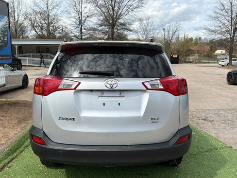 Used 2013 Toyota RAV4 XLE image 9